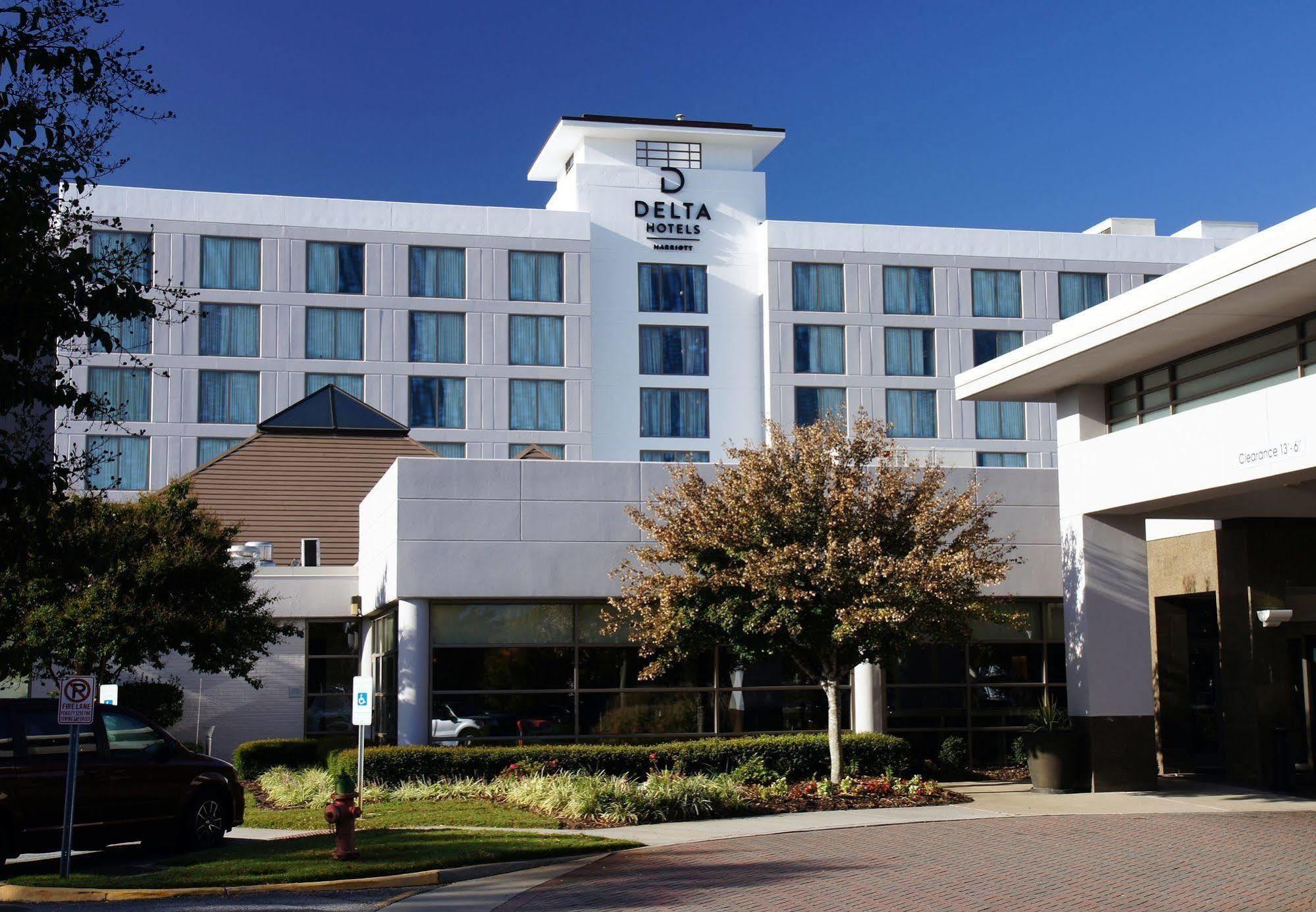 Holiday Inn Chesapeake Extérieur photo